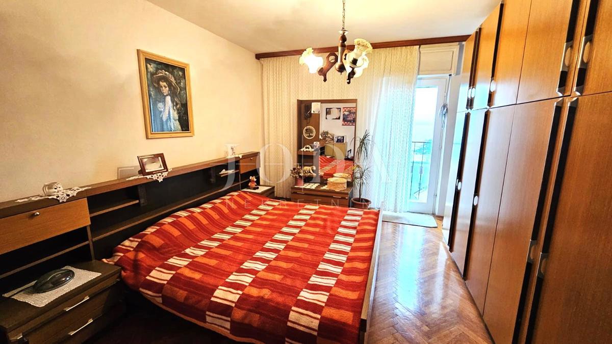 Odlično stanovanje z garažo v bližini centra