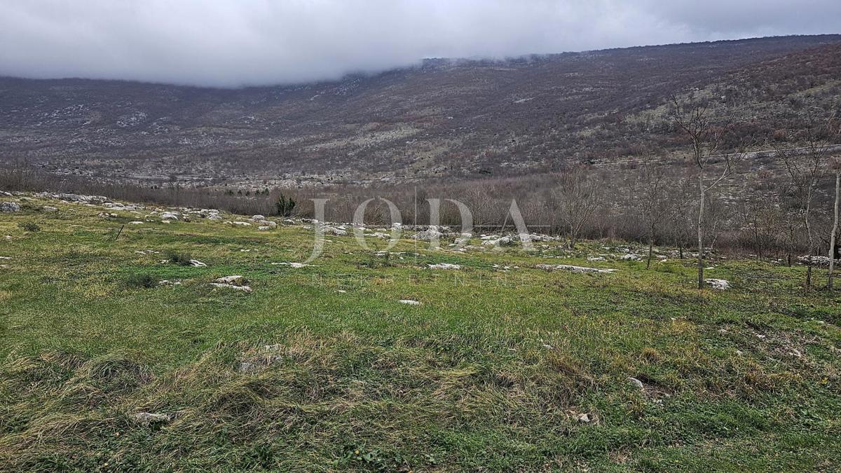 Zemljišče Kršan, 3.860m2