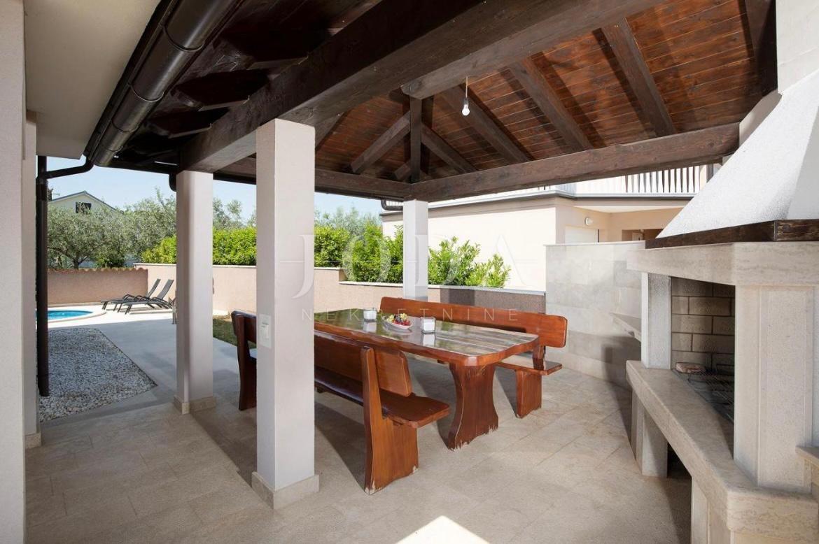 Hiša Loborika, Marčana, 210m2