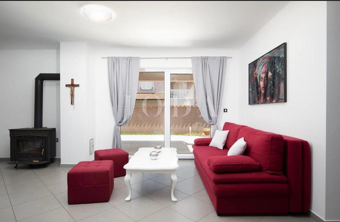 Hiša Loborika, Marčana, 210m2