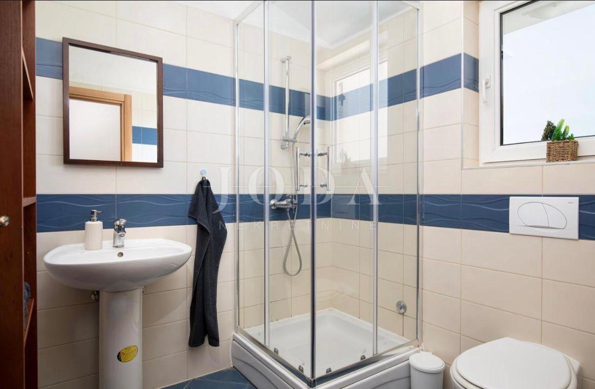 Hiša Loborika, Marčana, 210m2