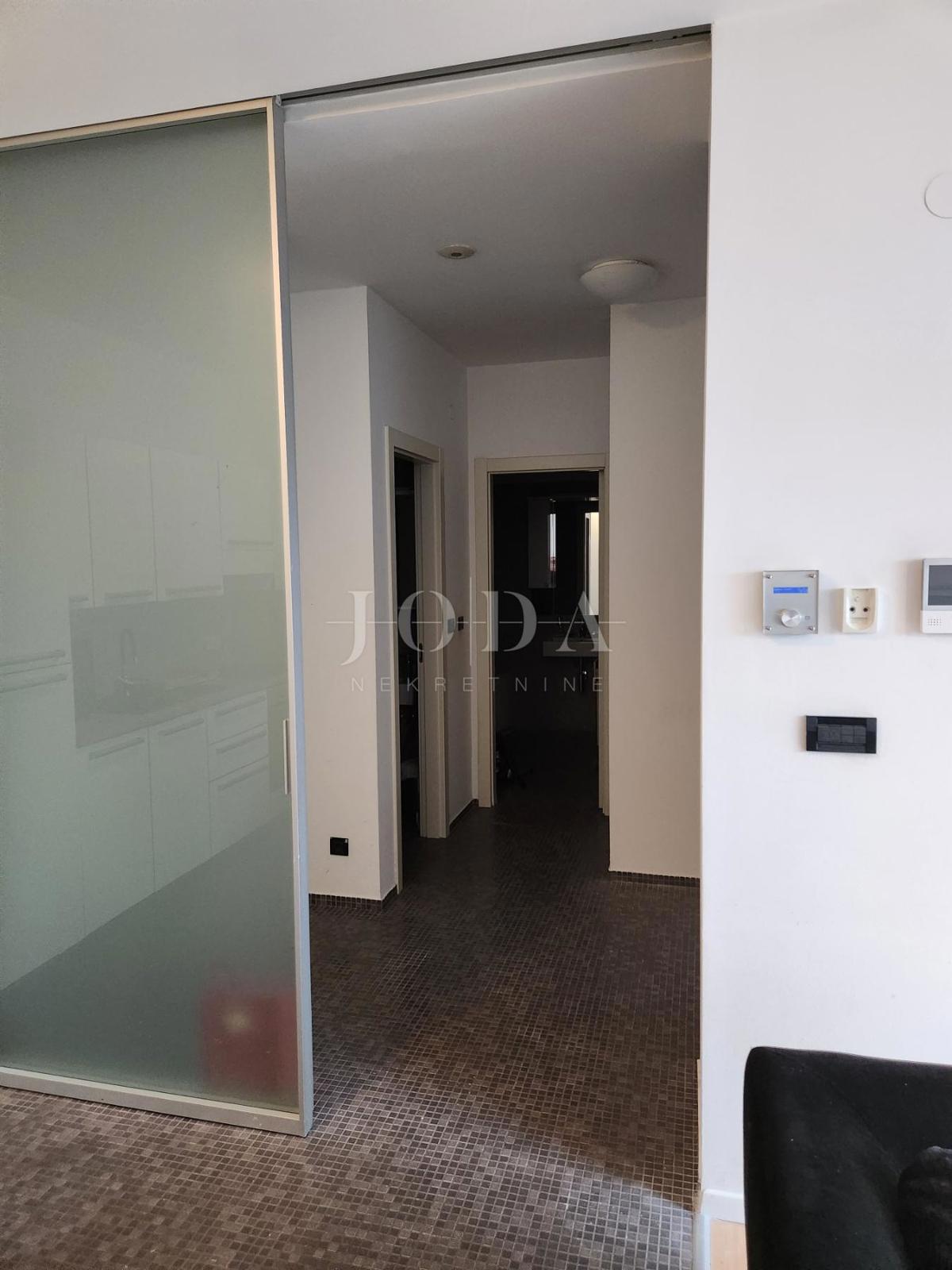 Stanovanje Centar, Rijeka, 56m2