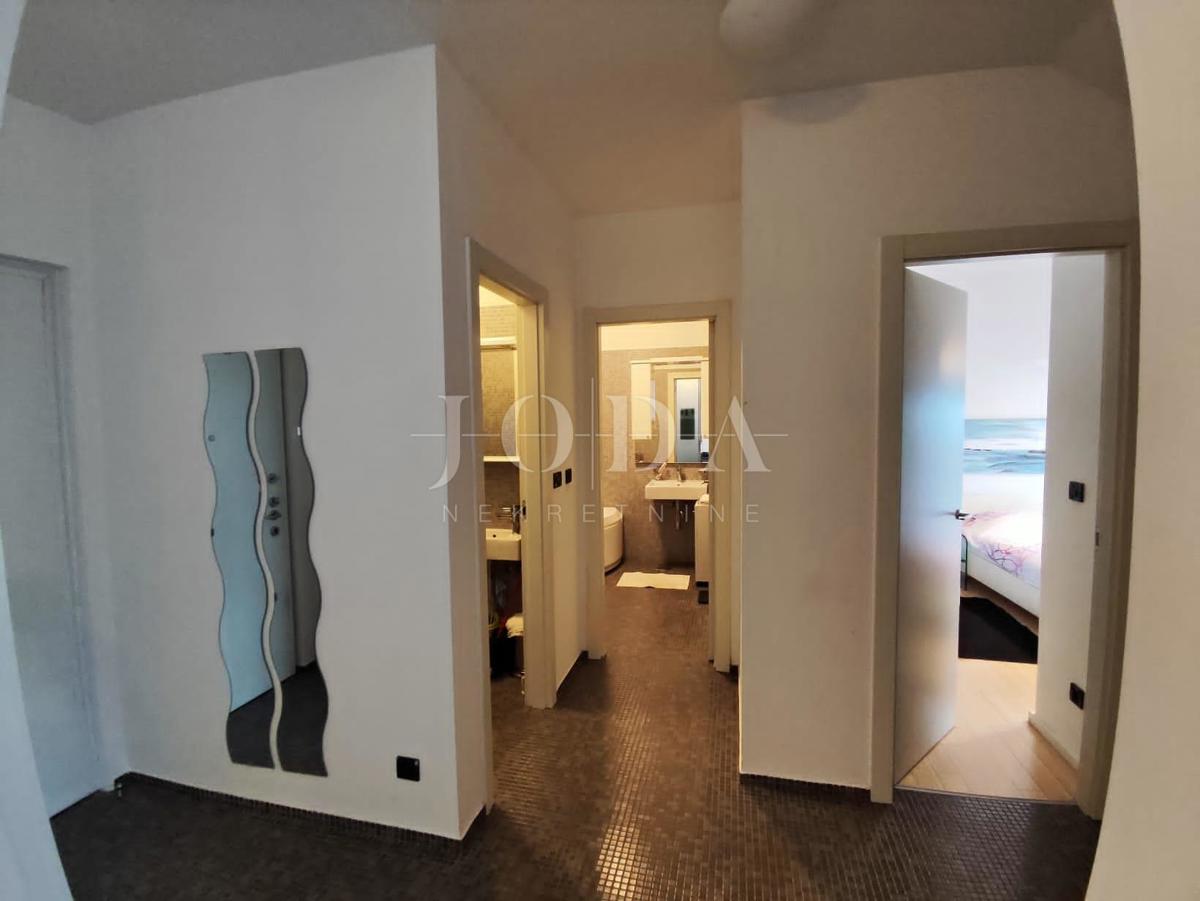 Stanovanje Centar, Rijeka, 56m2