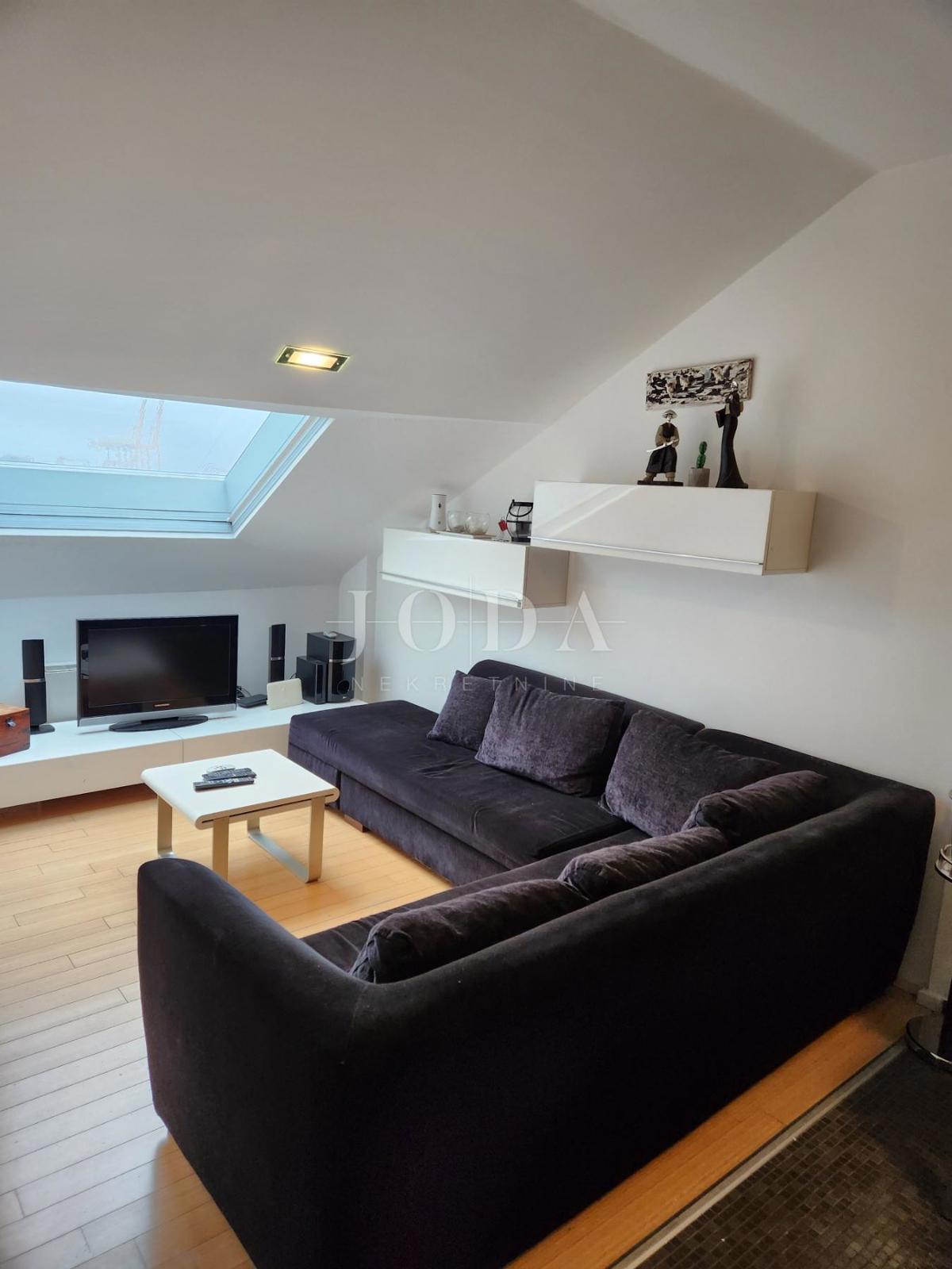 Stanovanje Centar, Rijeka, 56m2