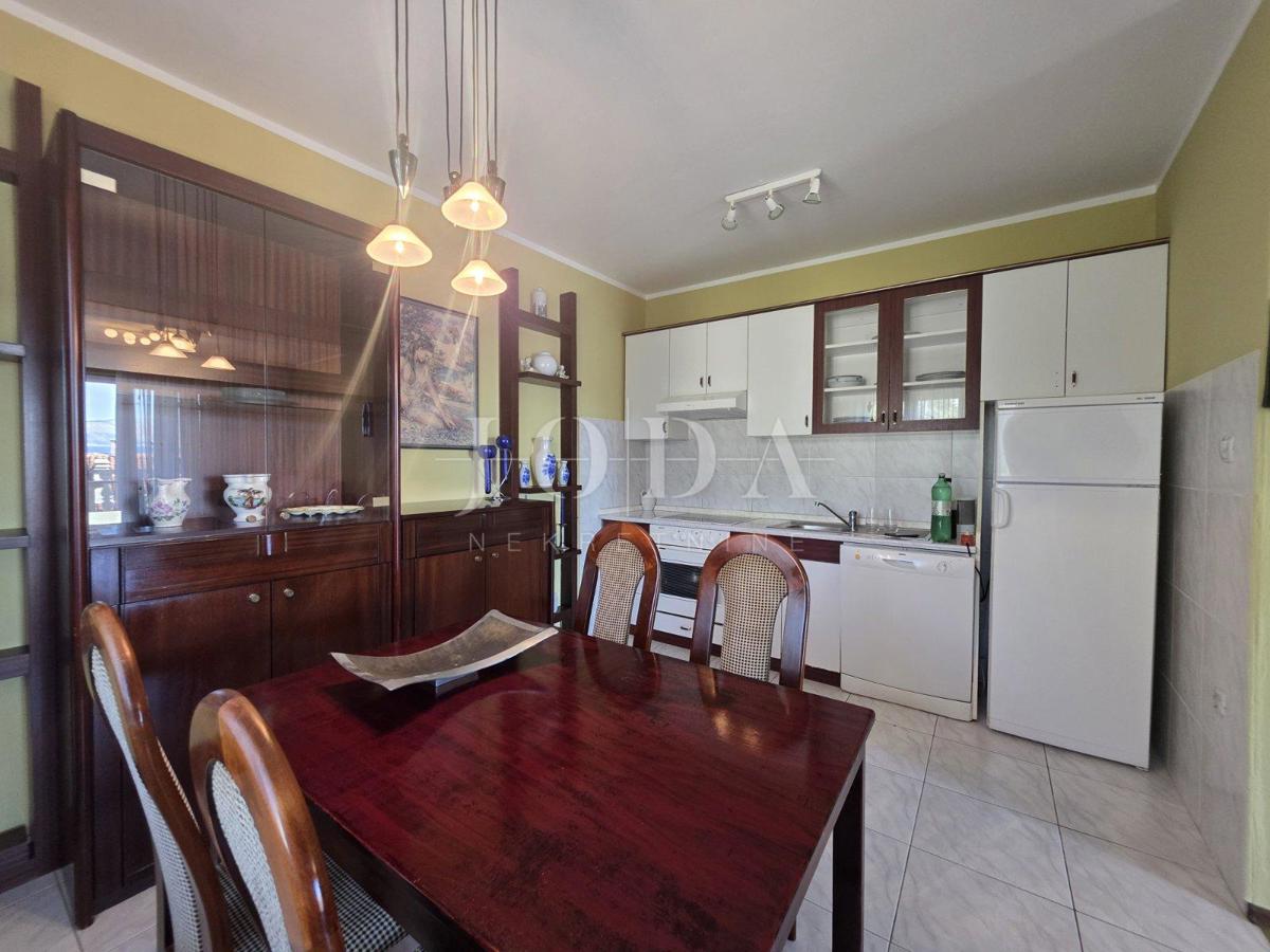 Stanovanje Novi Vinodolski, 91m2