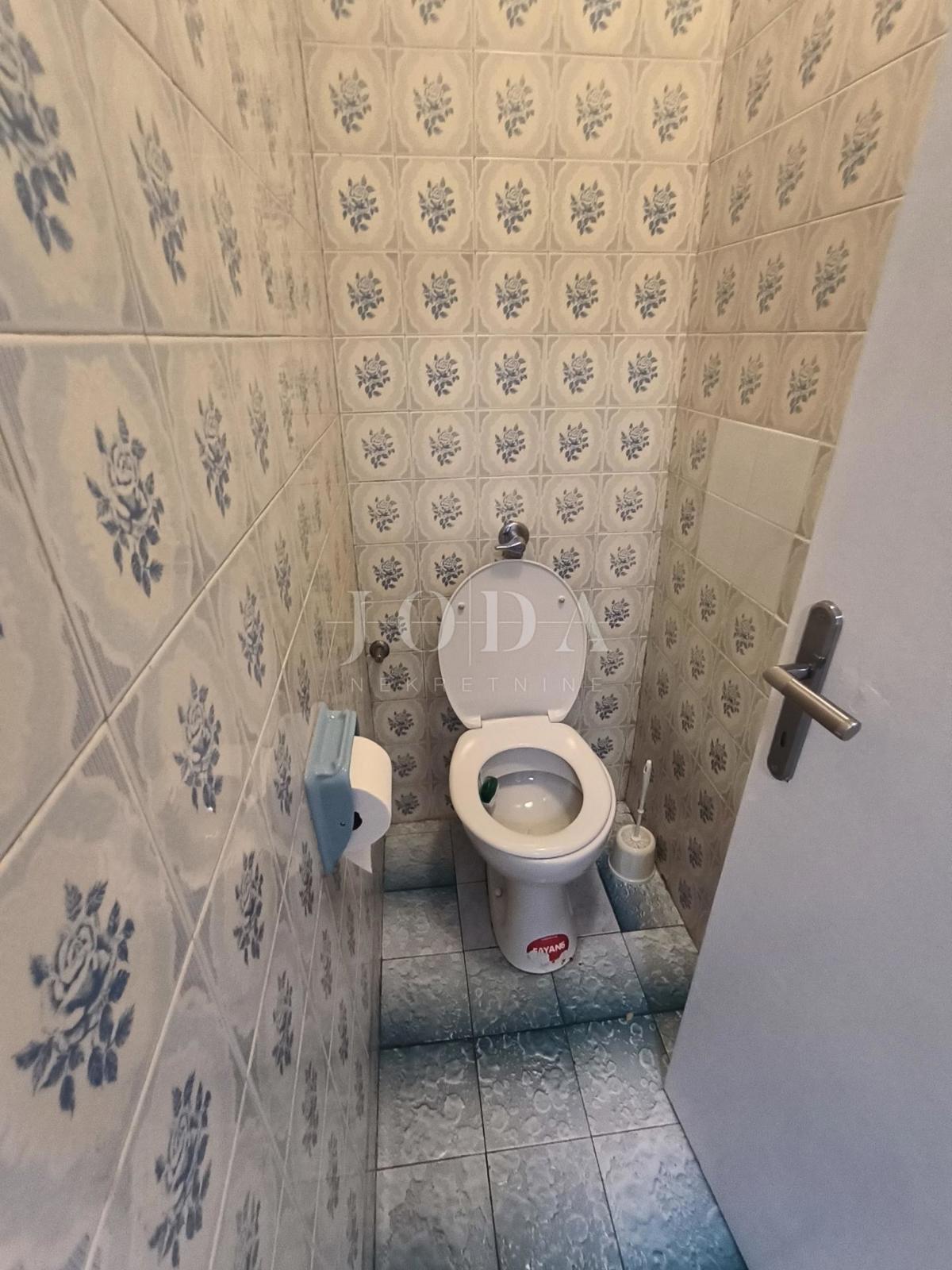 Stanovanje Pećine, Rijeka, 72m2
