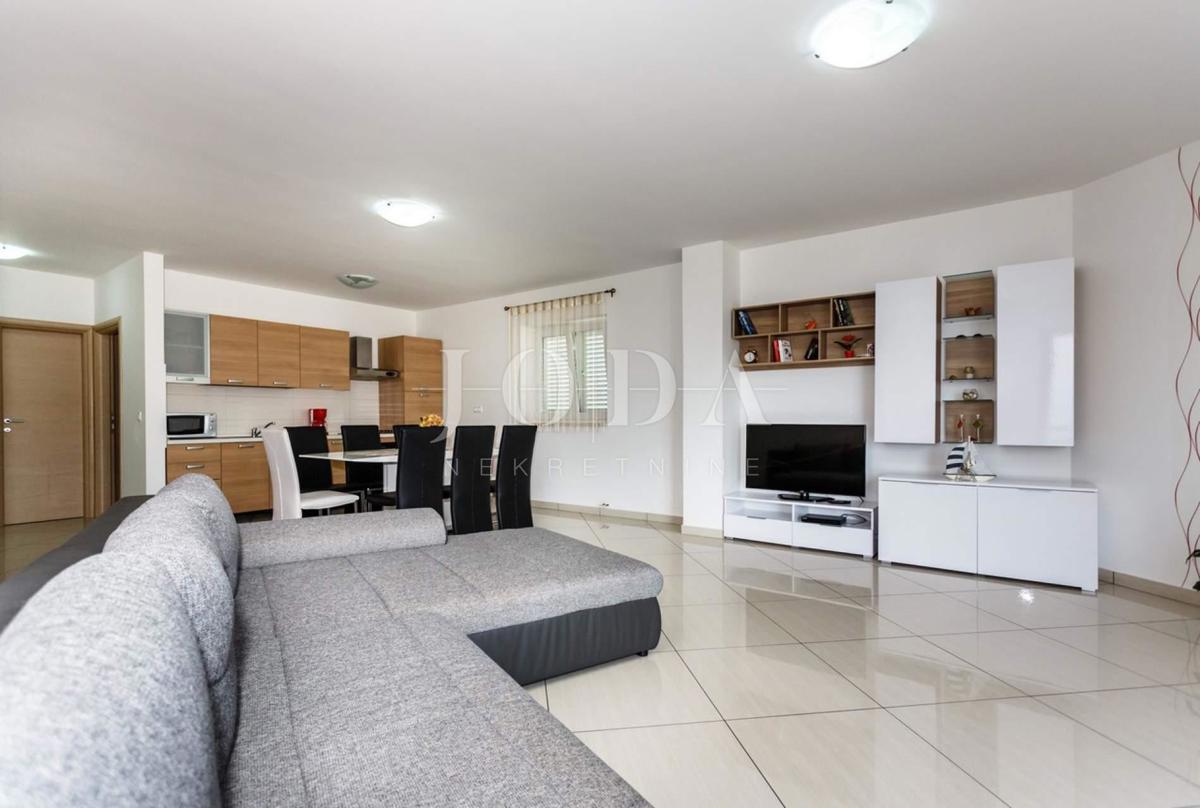 Apartma z odprtim pogledom na morje v Vrbniku