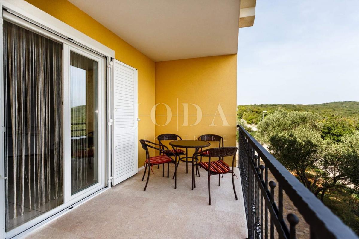 Apartma z odprtim pogledom na morje v Vrbniku