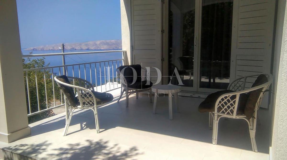 Senj, hiša z dvema stanovanjema in čudovitim razgledom na morje