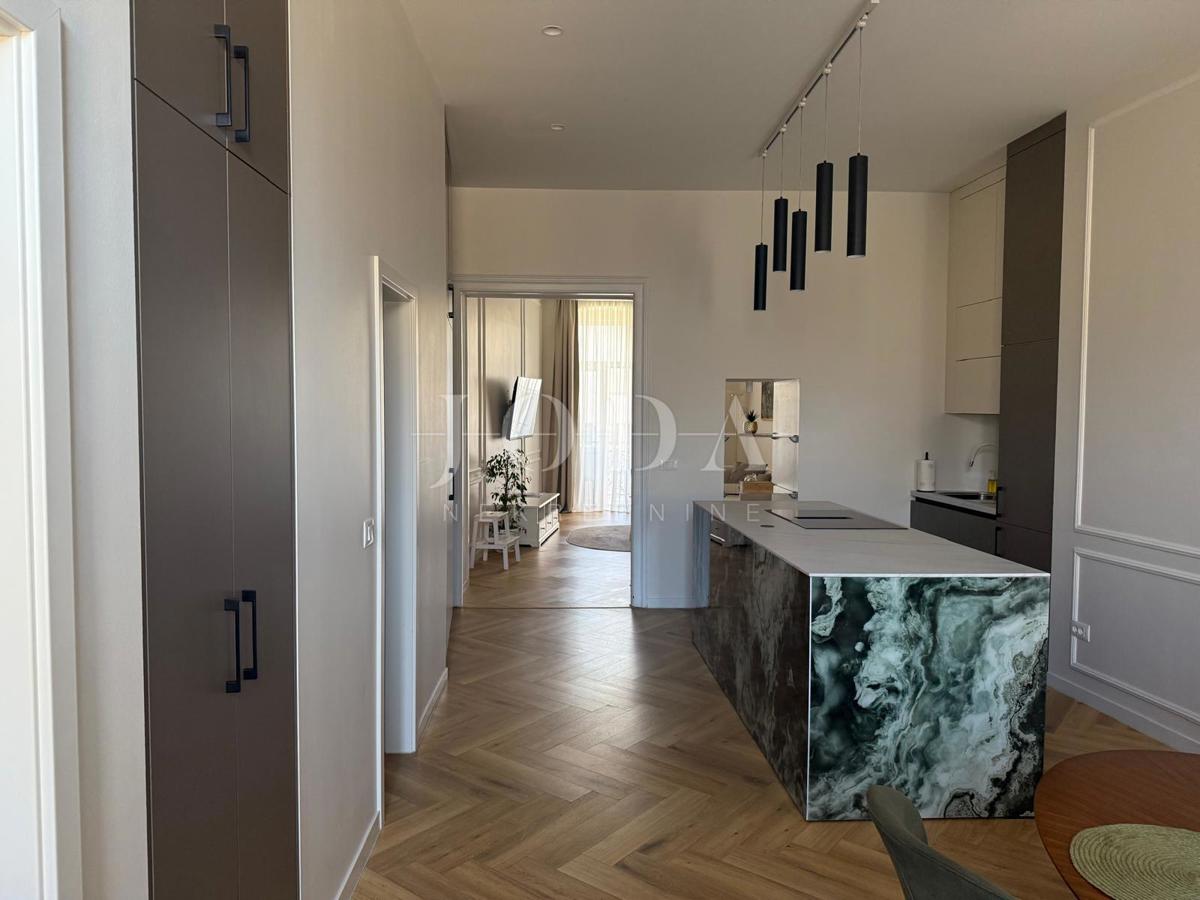 Reka - prostorno stanovanje v centru