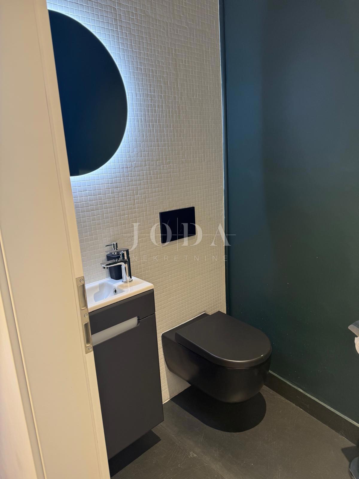 Reka - prostorno stanovanje v centru