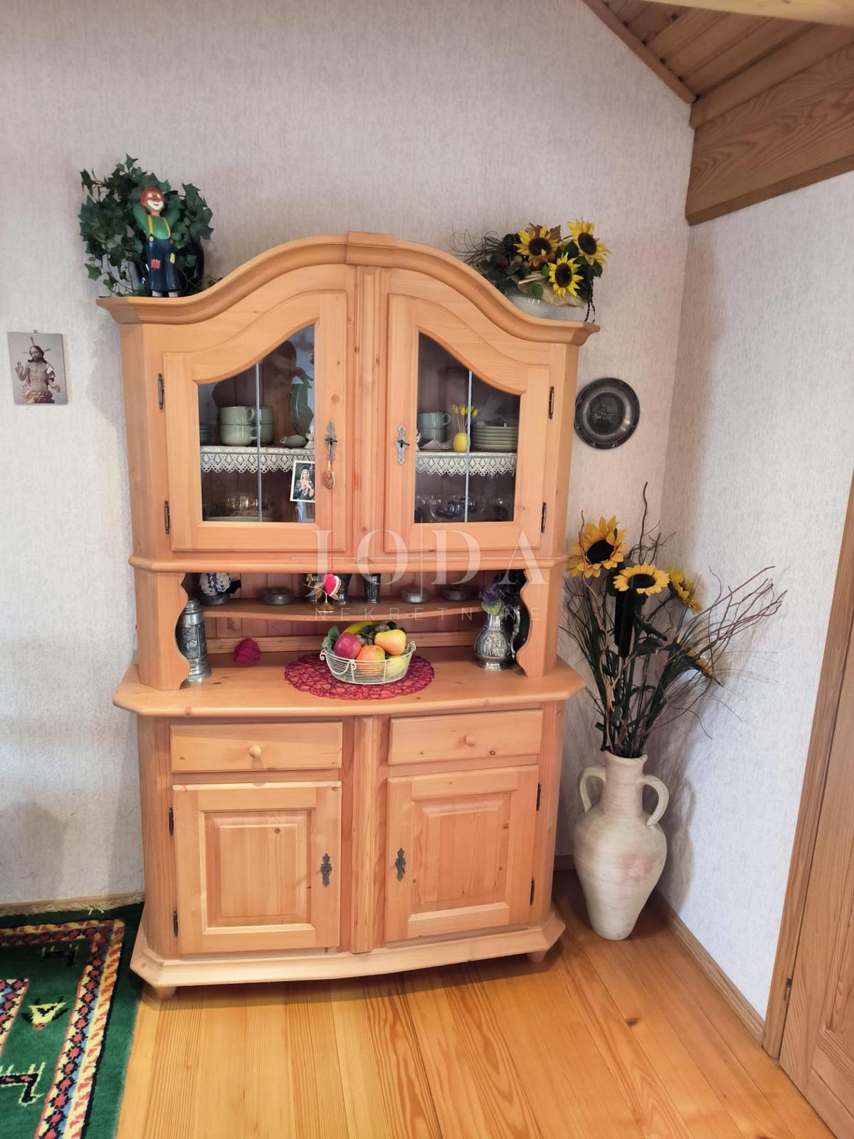 Hiša Ravna Gora, 119m2