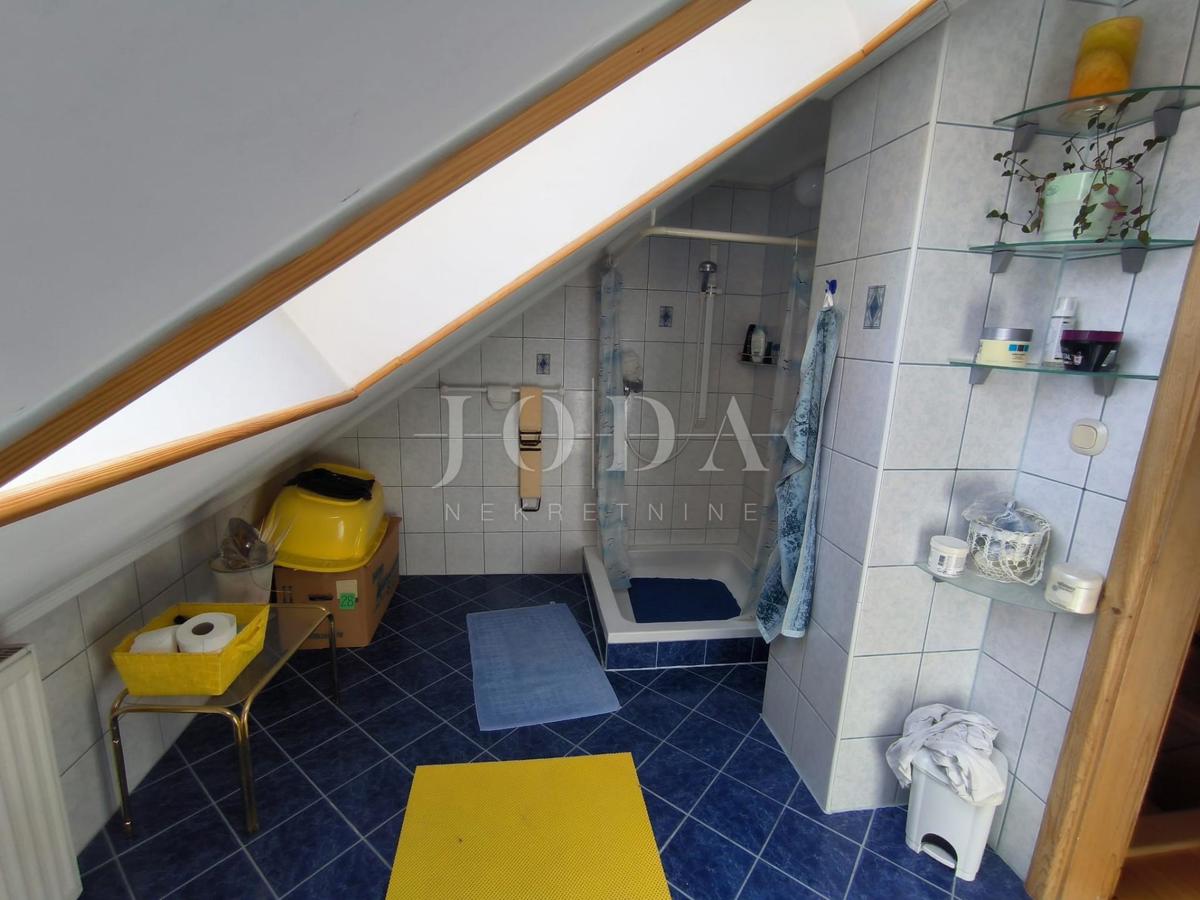 Hiša Ravna Gora, 119m2