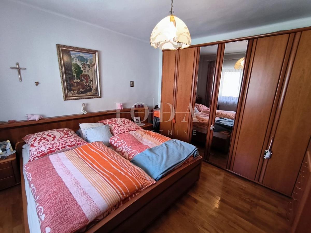 Hiša Ravna Gora, 119m2