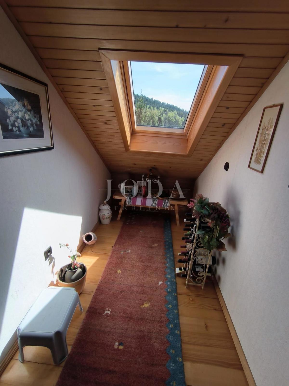 Hiša Ravna Gora, 119m2