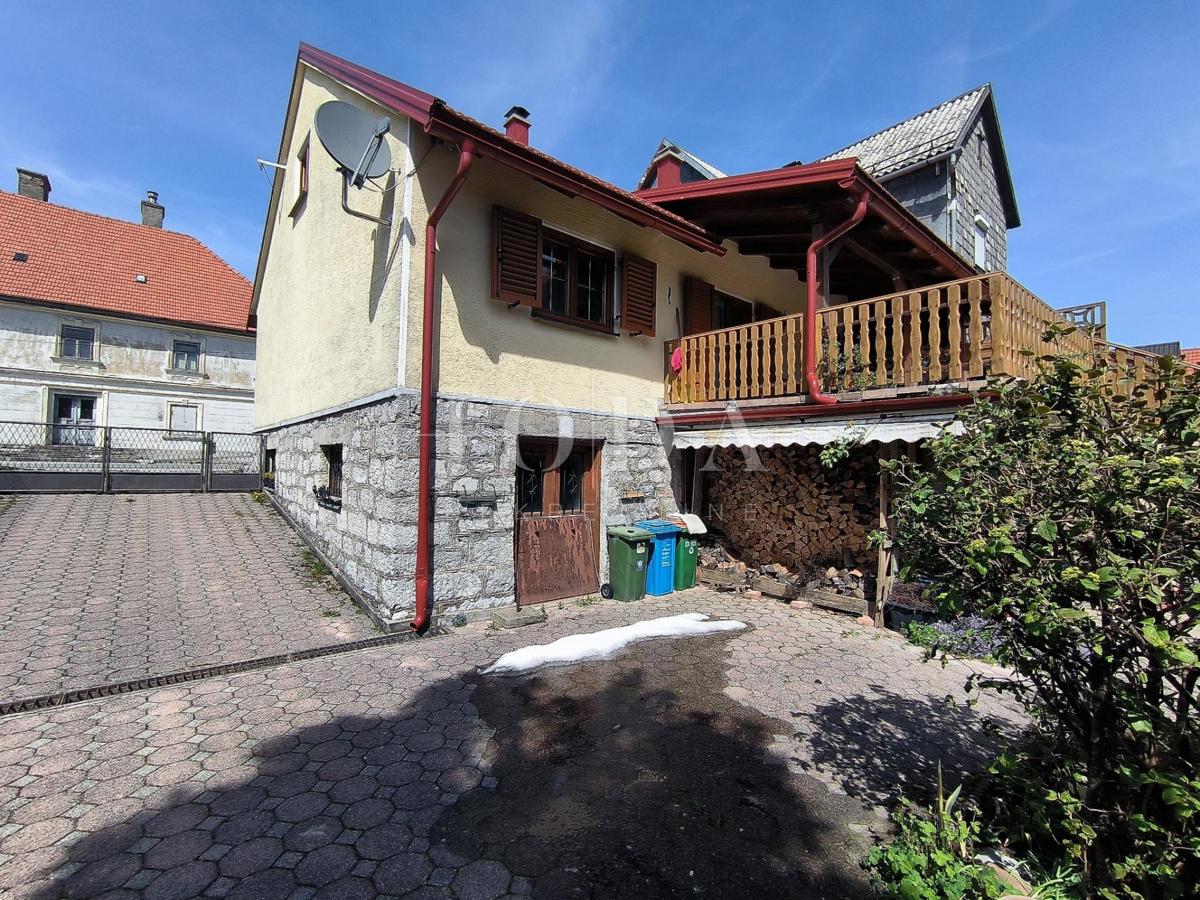 Hiša Ravna Gora, 119m2