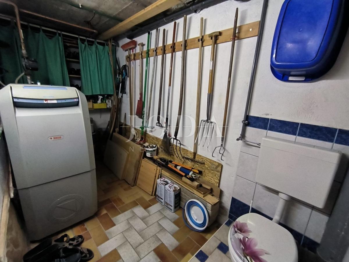 Hiša Ravna Gora, 119m2