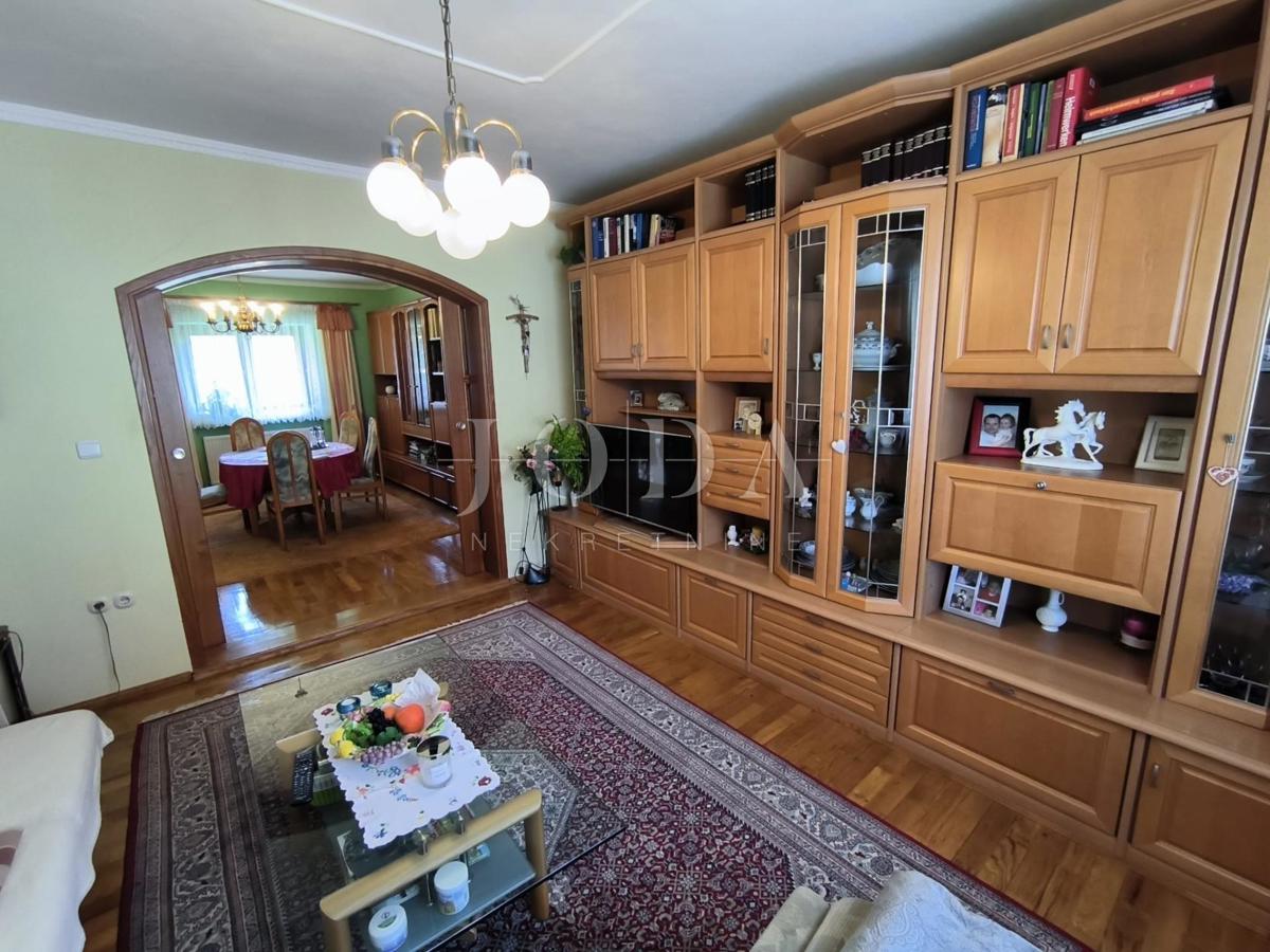 Hiša Ravna Gora, 119m2