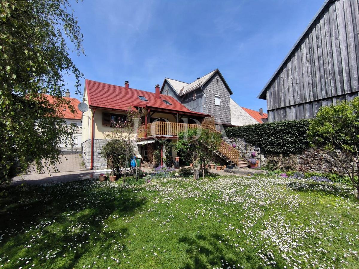 Hiša Ravna Gora, 119m2