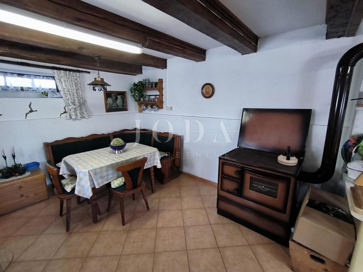 Hiša Ravna Gora, 119m2