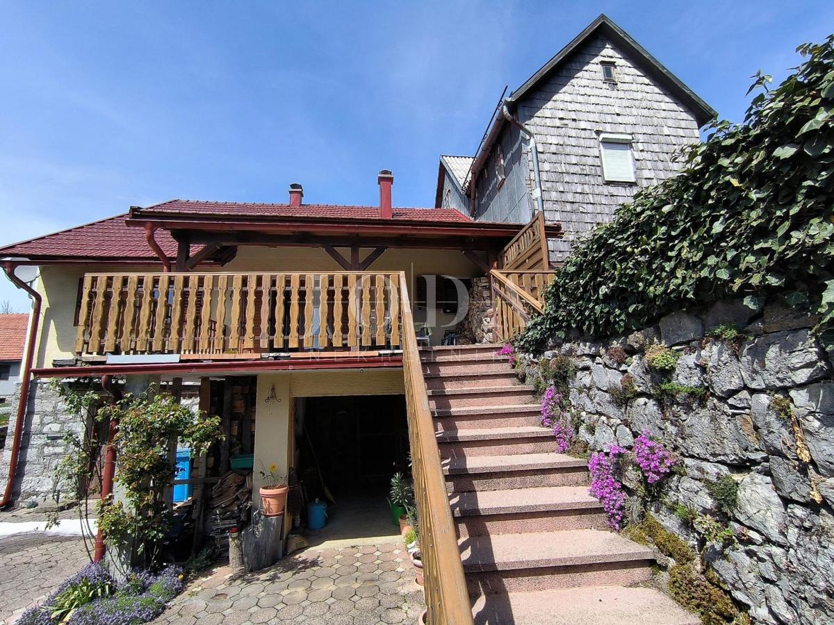 Hiša Ravna Gora, 119m2