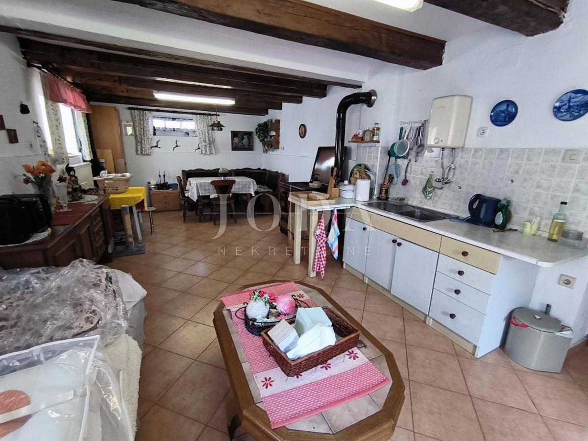 Hiša Ravna Gora, 119m2