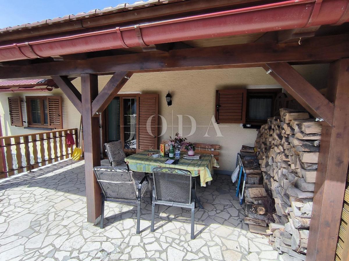 Hiša Ravna Gora, 119m2