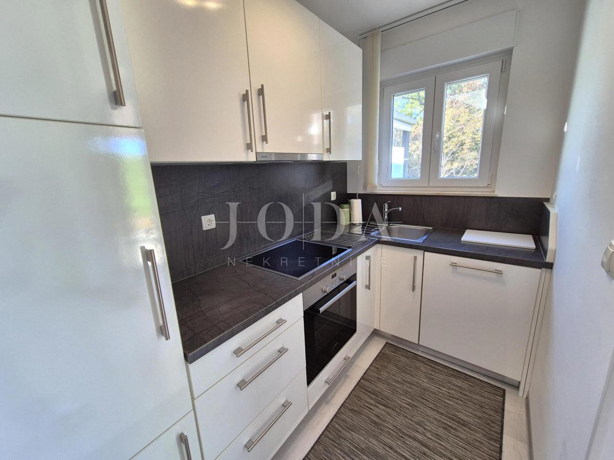 Pritlični apartma s pogledom na morje - Njivice