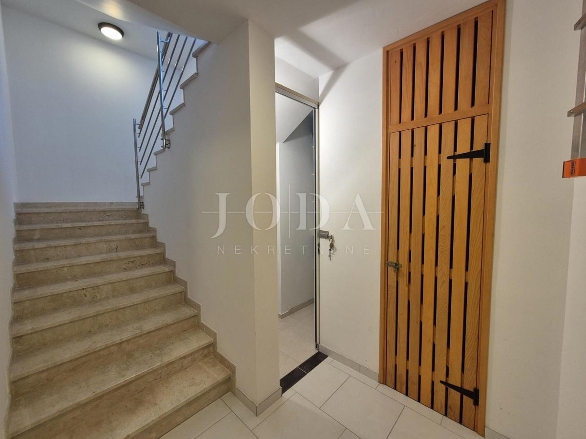 Pritlični apartma s pogledom na morje - Njivice