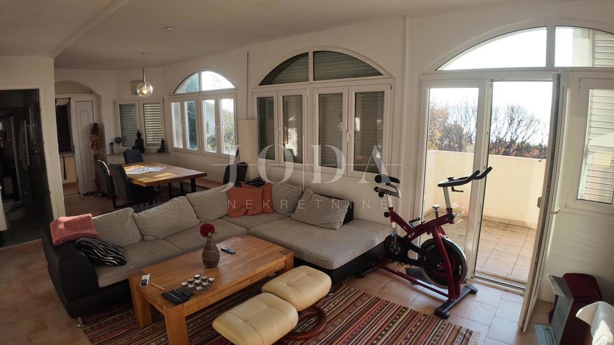 Hiša Barić Draga, Karlobag