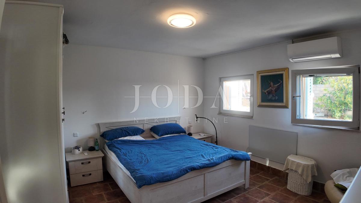 Hiša Barić Draga, Karlobag