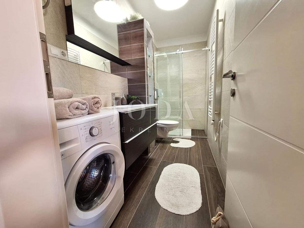 Malinska – dva stanovanja z vrtom in parkiriščem