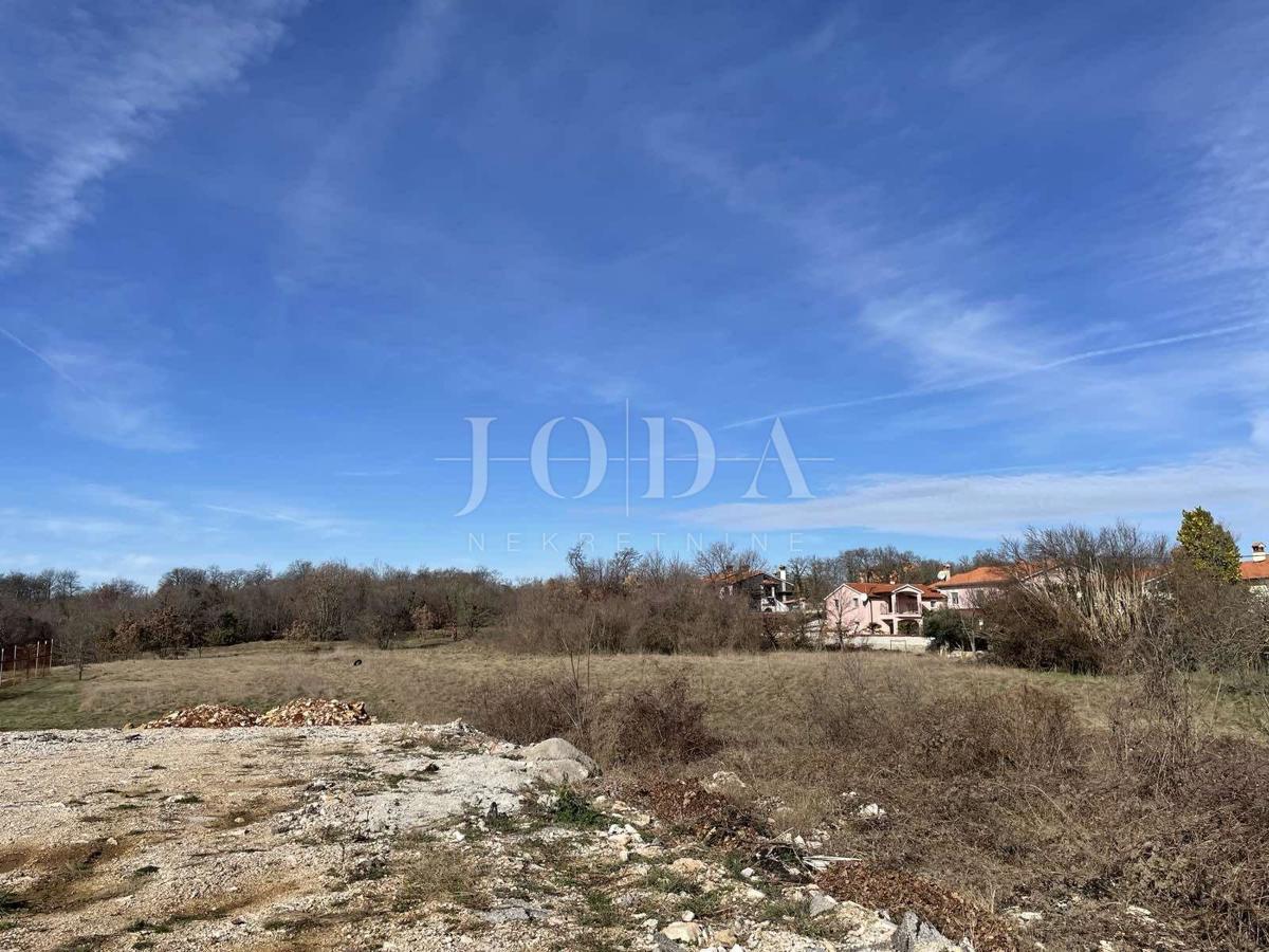 Zemljišče Labin, 6.505m2