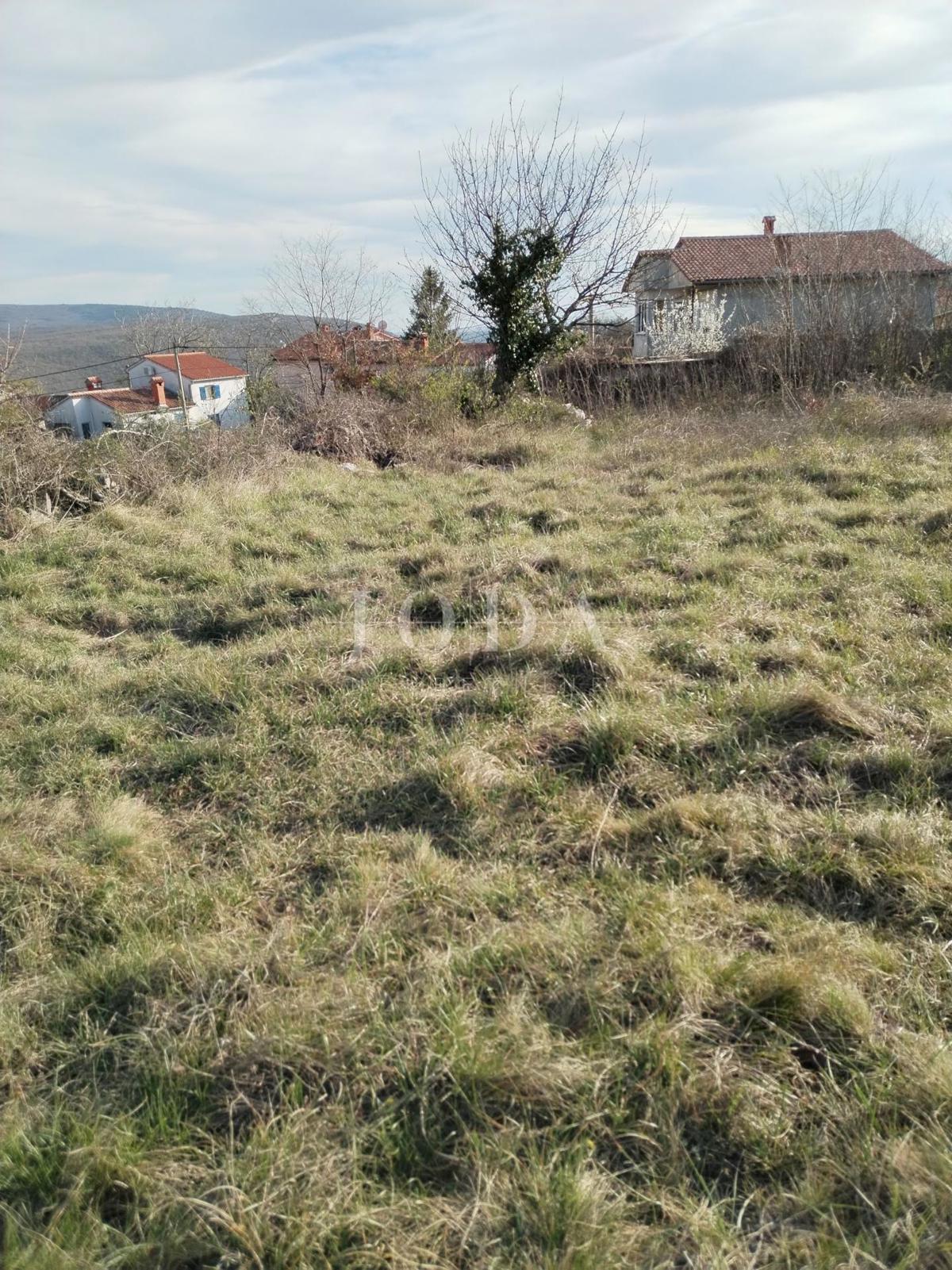Zemljišče Labin, 2.133m2
