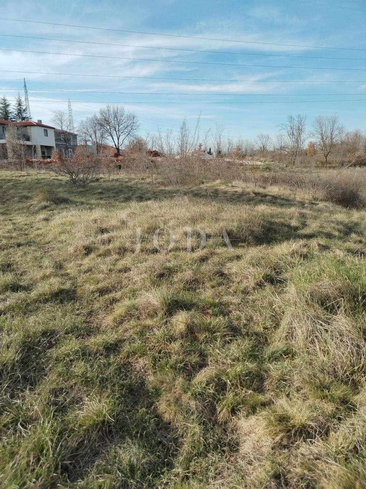 Zemljišče Labin, 2.133m2