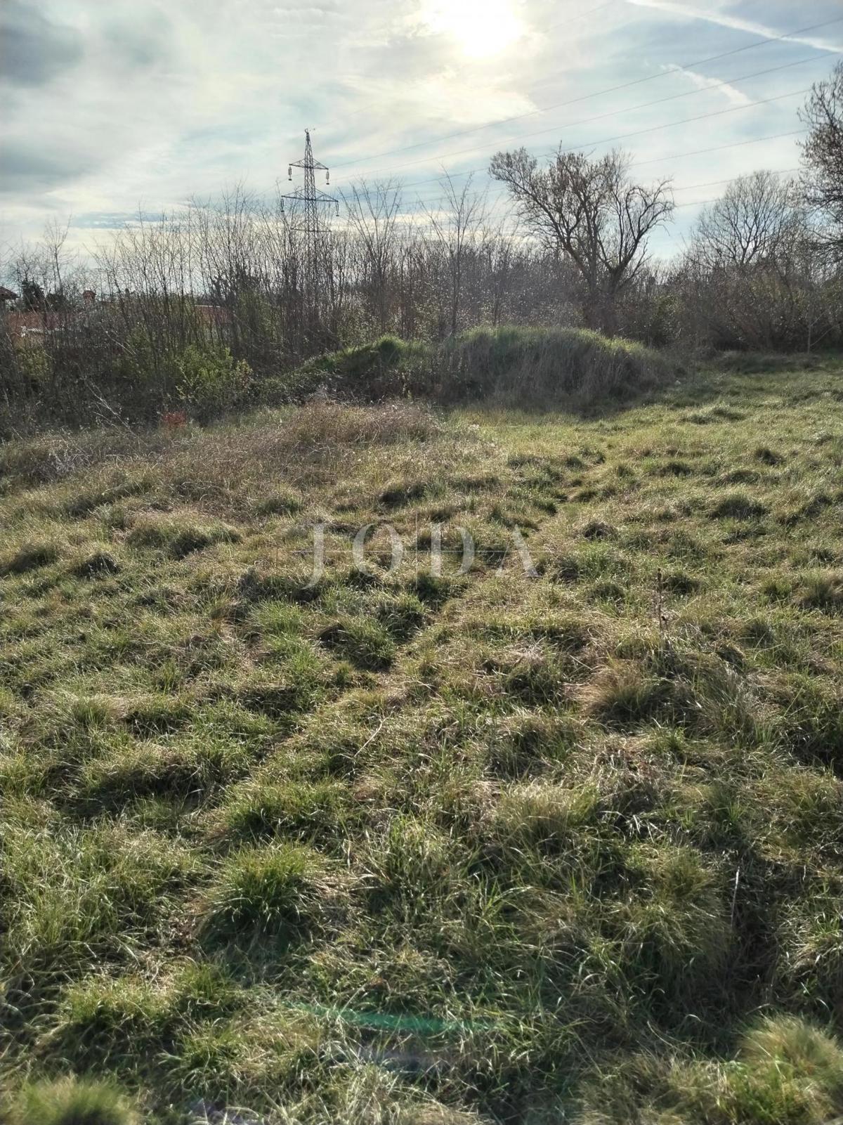 Zemljišče Labin, 2.133m2