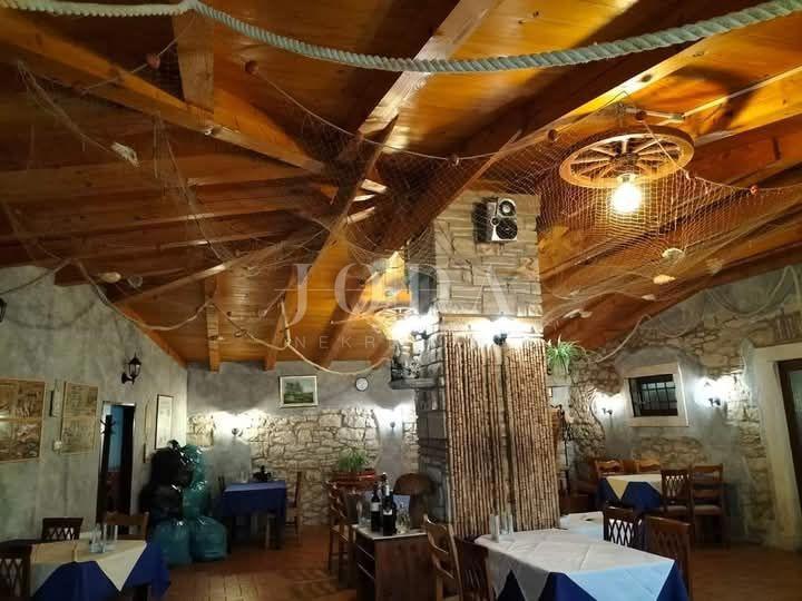 Hiša Brtonigla, 332m2