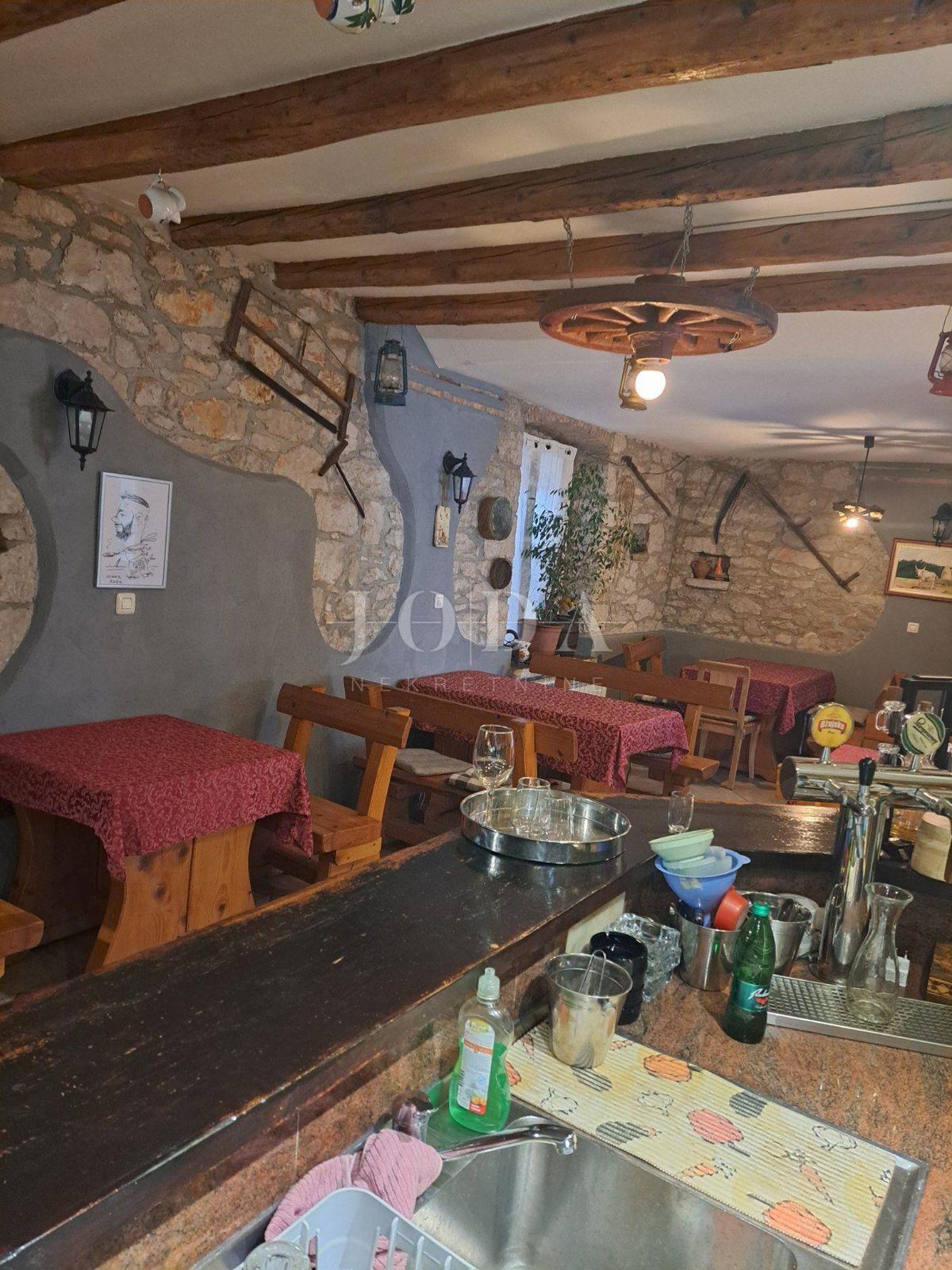 Hiša Brtonigla, 332m2