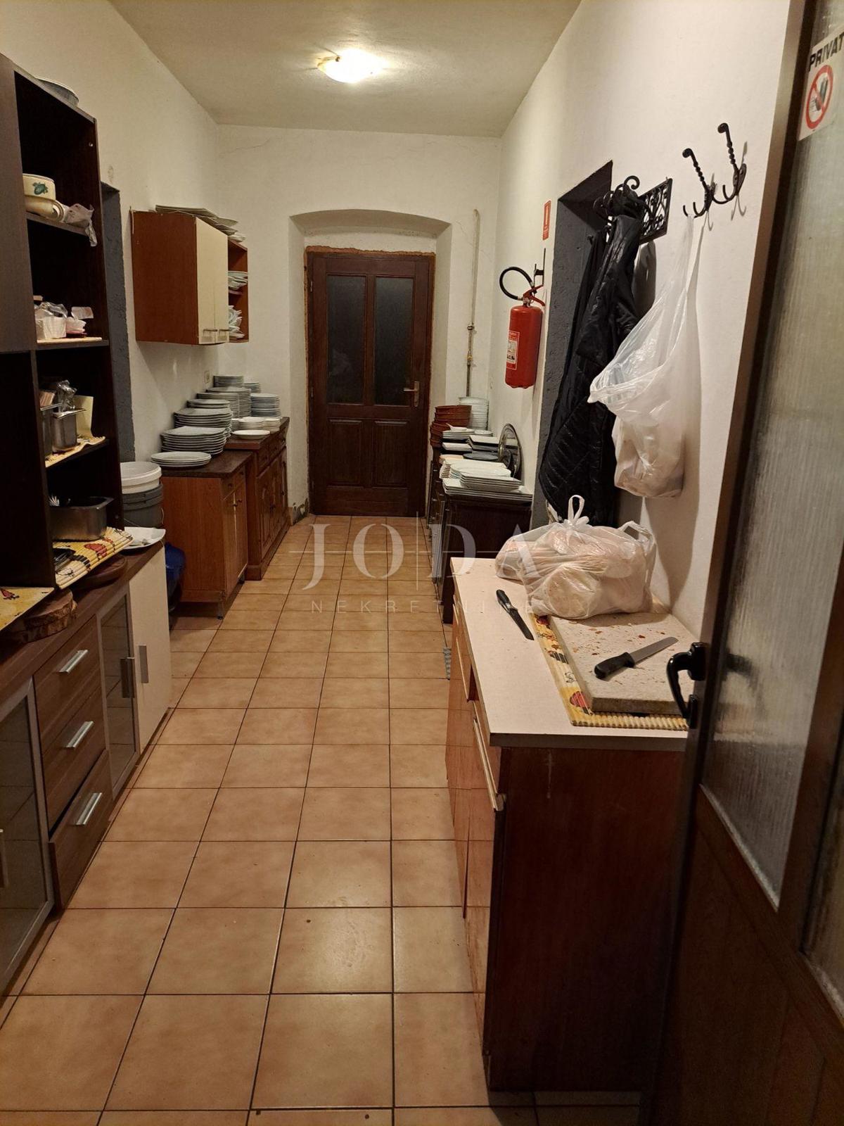 Hiša Brtonigla, 332m2