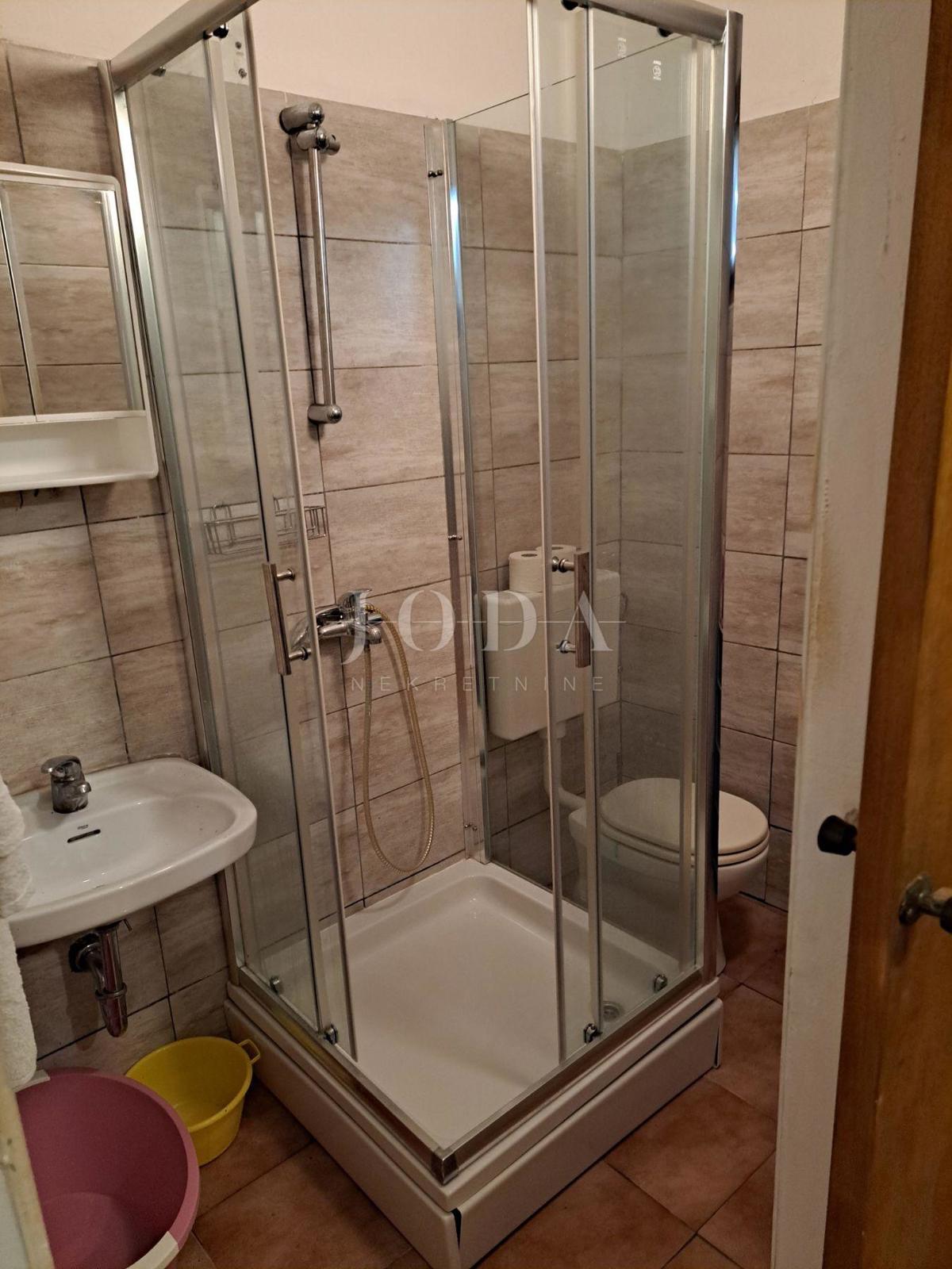 Hiša Brtonigla, 332m2