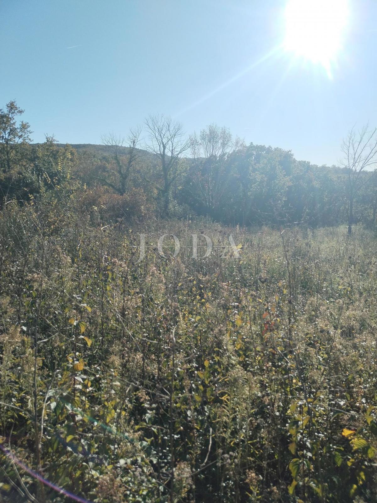 Zemljišče Labin, 1.883m2