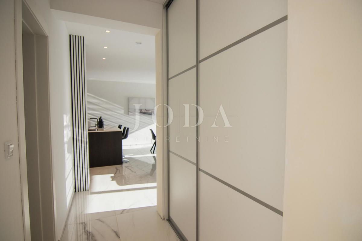 Hiša Kornić, Krk, 291,71m2