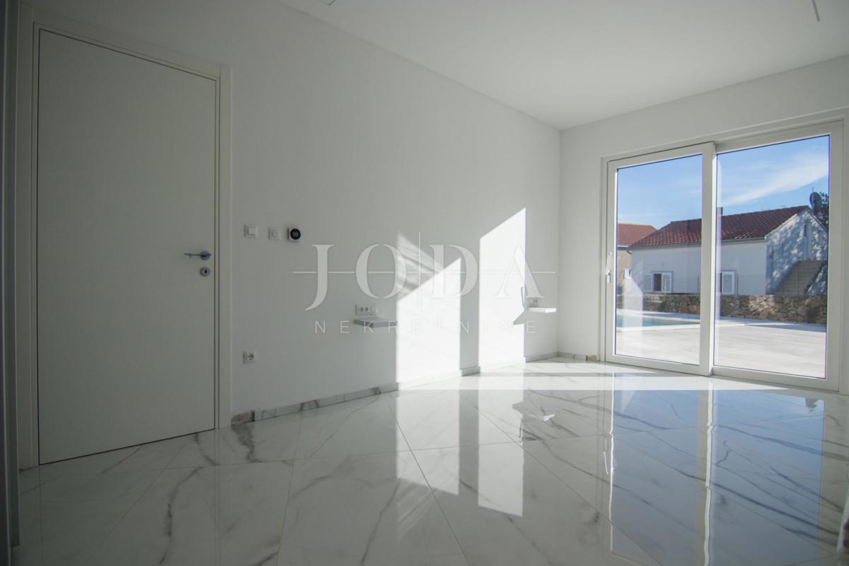 Hiša Kornić, Krk, 291,71m2