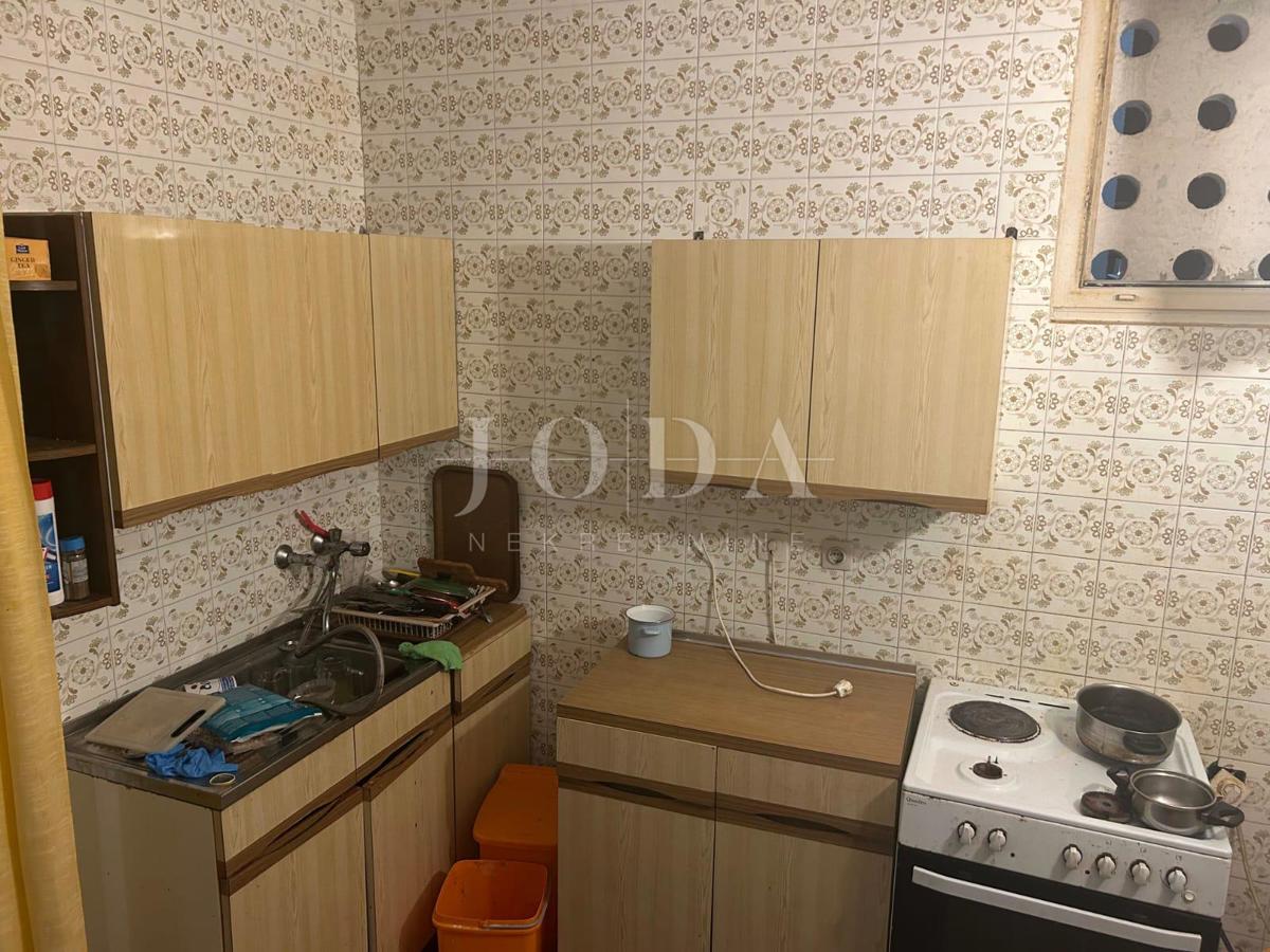 Investicijska hiša s 5 enotami in odprtim pogledom na morje – Crikvenica, 300 m od morja