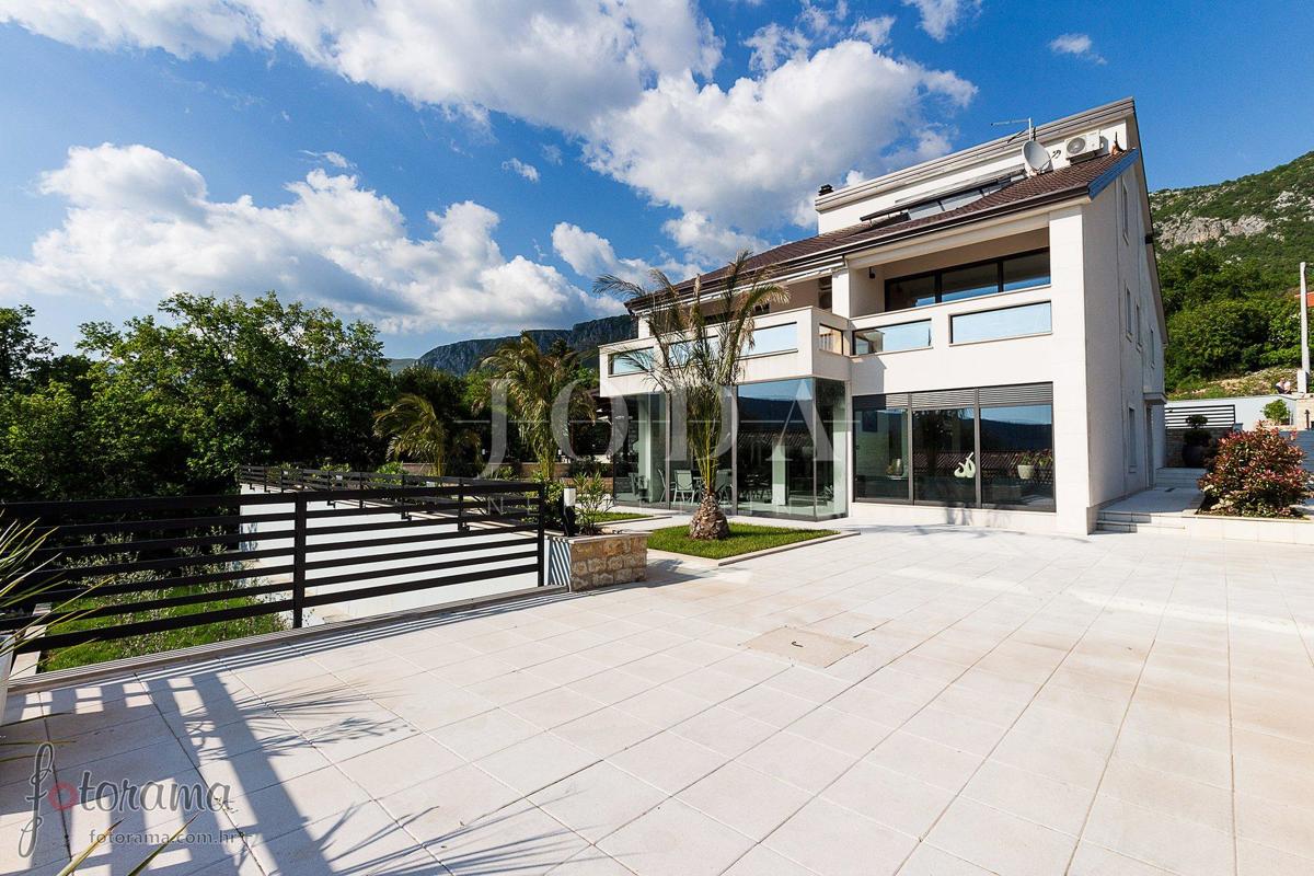 Hiša Crikvenica, 350m2