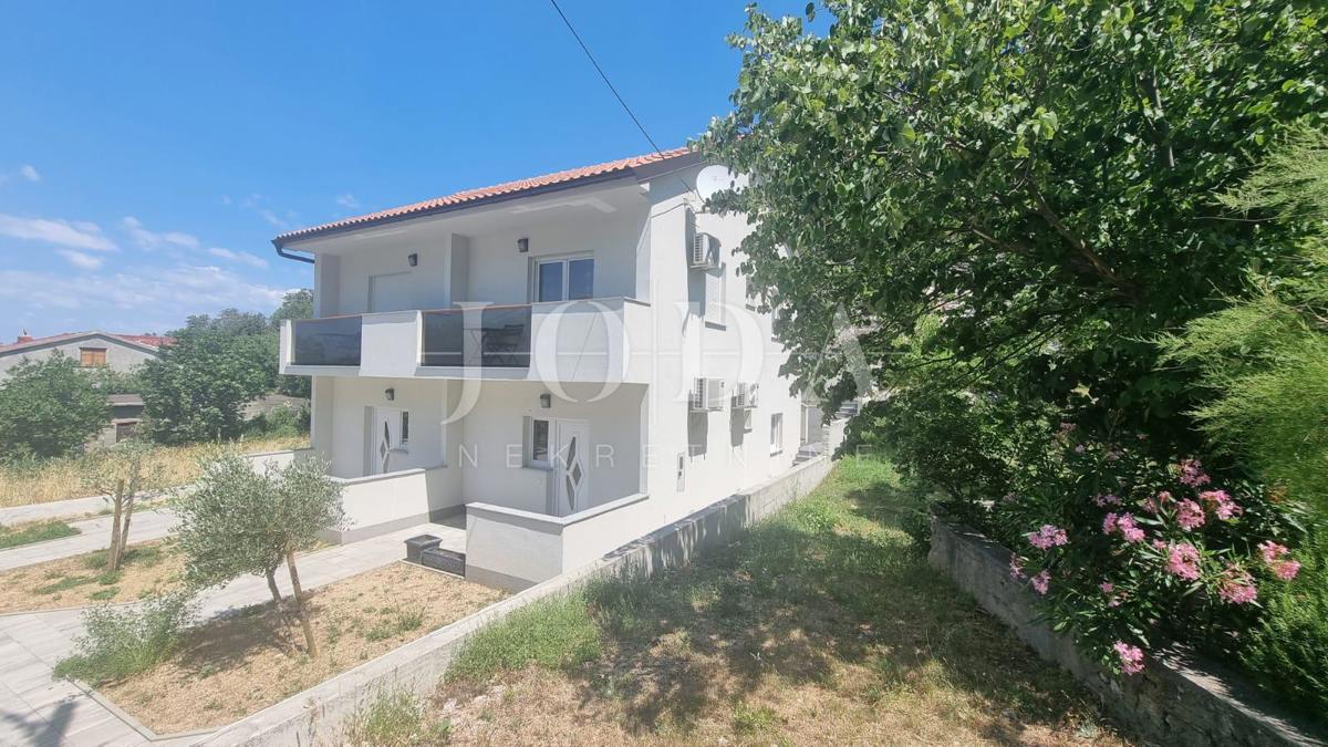 Hiša Lukovo, Senj, 150m2