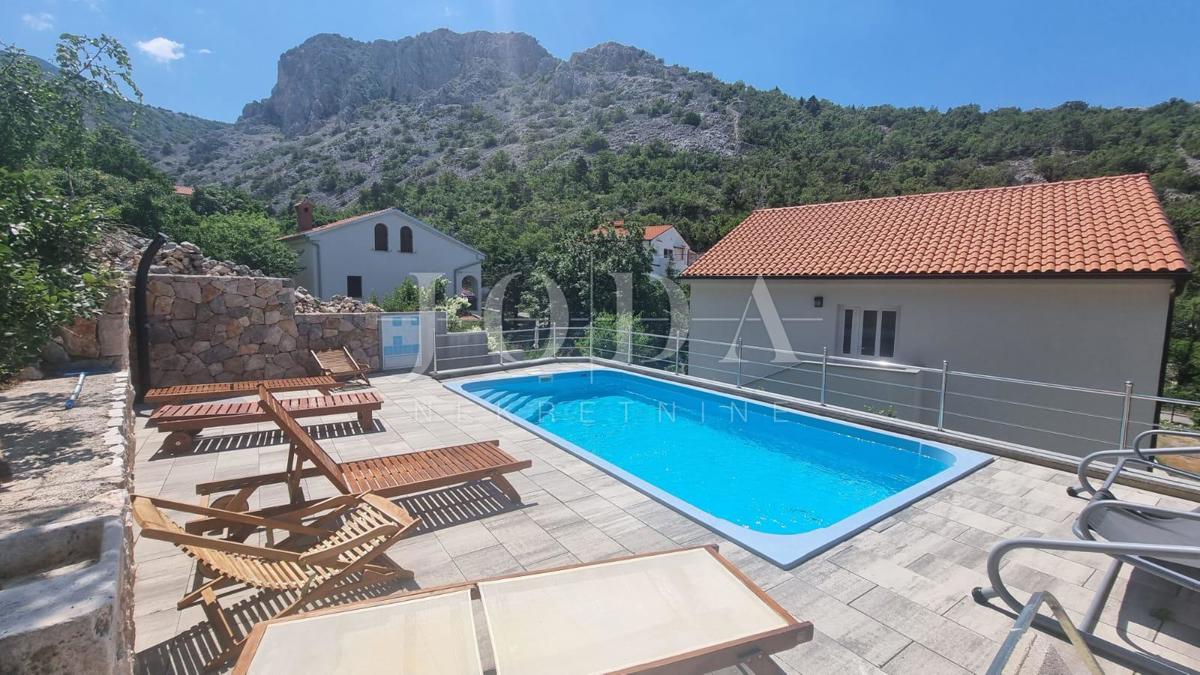 Hiša Lukovo, Senj, 150m2