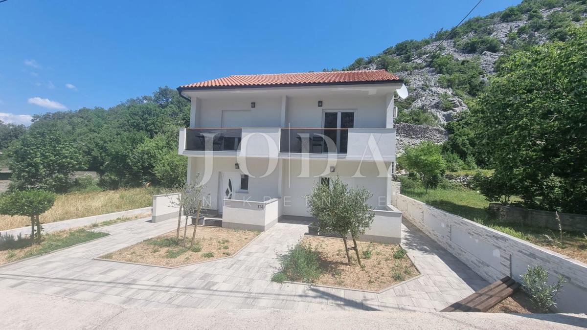 Hiša Lukovo, Senj, 150m2