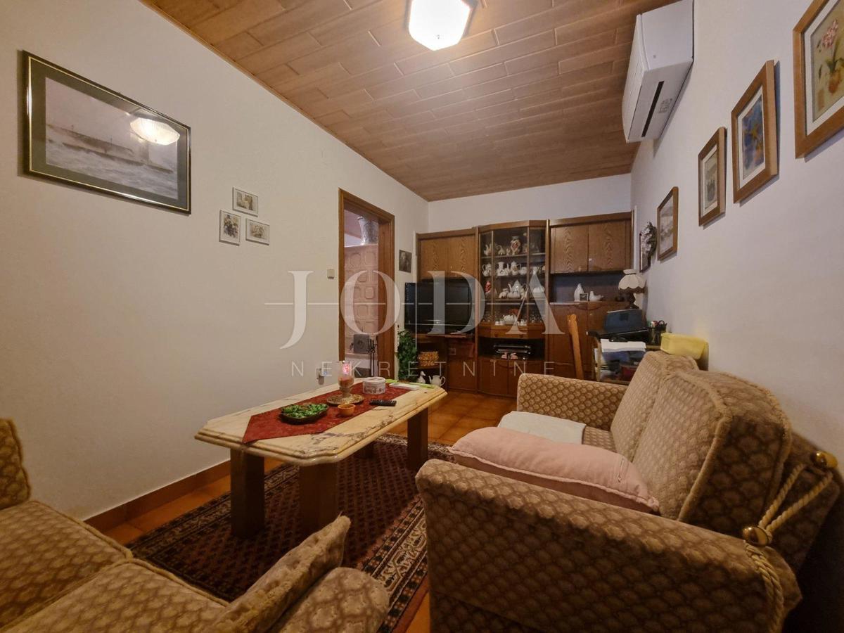 Hiša Senj, 350m2