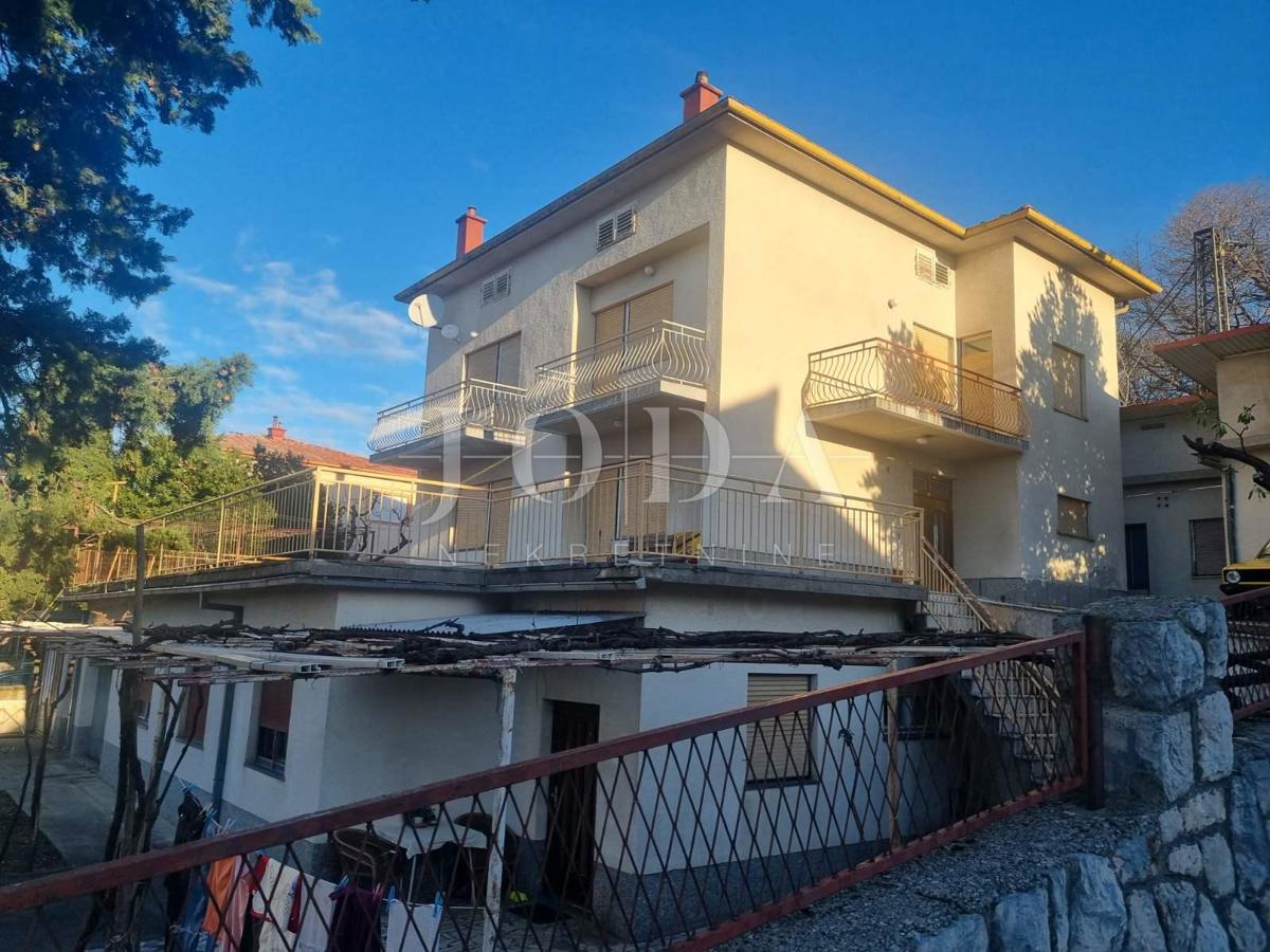 Hiša Novi Vinodolski, 680m2